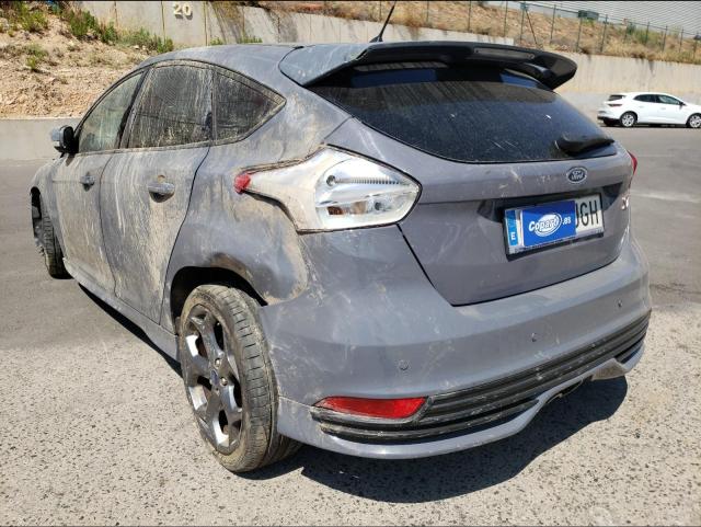 VIN: WF05XXGCC5FE36647 Auction: COPART SPAIN Lot: 50110177 WF05XXGCC5FE36647 Ford Focus 2015 GRAY Photo 3