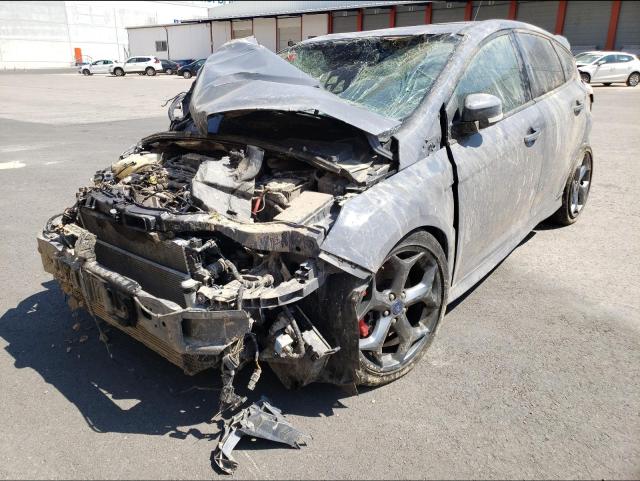 VIN: WF05XXGCC5FE36647 Auction: COPART SPAIN Lot: 50110177 WF05XXGCC5FE36647 Ford Focus 2015 GRAY Photo 2
