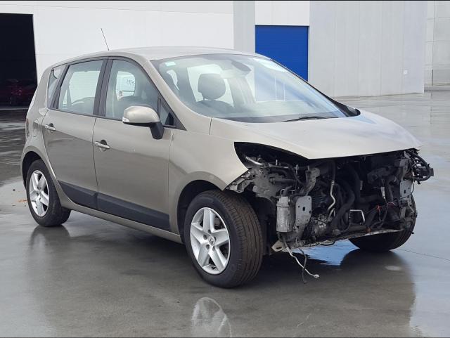 VIN: VF1JZ140646903073 Auction: COPART SPAIN Lot: 50122342 VIN: VF1JZ140646903073 Renault Megane 2012 BROWN Photo 1