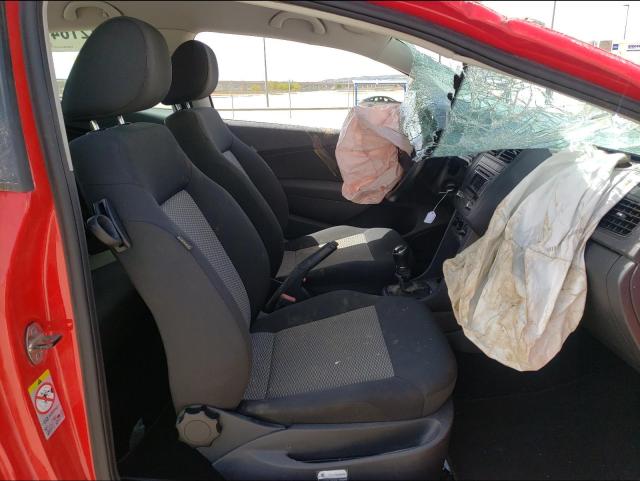 VIN: WVWZZZ6RZEY241079 Auction: COPART SPAIN Lot: 50121640 WVWZZZ6RZEY241079 Volkswagen Polo 2014 RED Photo 5