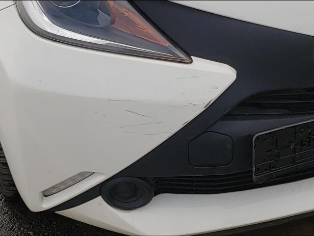 Toyota AYGO 2016 WHITE Photo 15