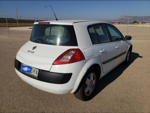 VIN: VF1BMR20533823947 Auction: COPART SPAIN Lot: 50124408 VIN: VF1BMR20533823947 Renault Megane 2005 WHITE Photo 4