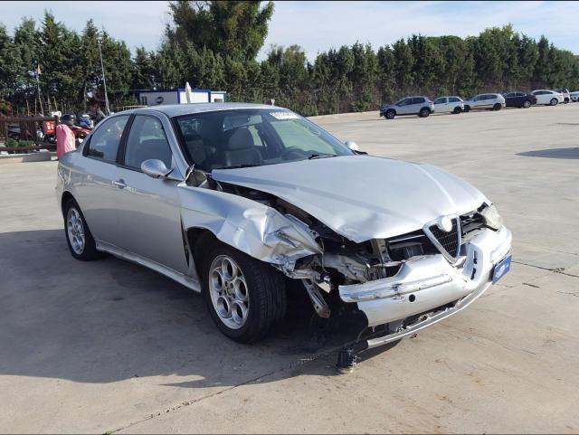 VIN: ZAR93200001236185 Auction: COPART SPAIN Lot: 50127399 VIN: ZAR93200001236185 Alfa Romeo 156 2001 GRAY Photo 1