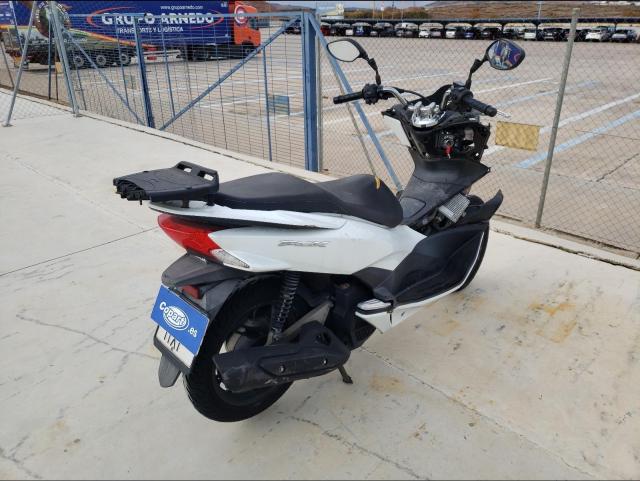 VIN: ZDCJF57A0FF003685 Auction: COPART SPAIN Lot: 50134371 VIN: ZDCJF57A0FF003685 Honda PCX 2014 WHITE Photo 4
