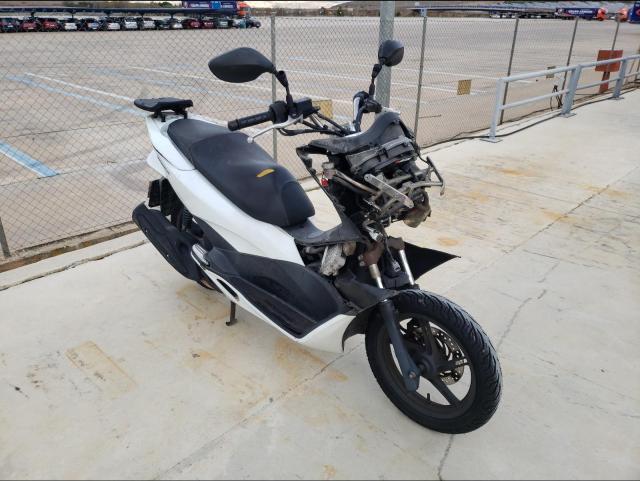 VIN: ZDCJF57A0FF003685 Auction: COPART SPAIN Lot: 50134371 VIN: ZDCJF57A0FF003685 Honda PCX 2014 WHITE Photo 1