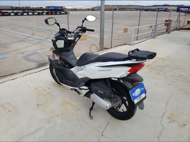 VIN: ZDCJF57A0FF003685 Auction: COPART SPAIN Lot: 50134371 VIN: ZDCJF57A0FF003685 Honda PCX 2014 WHITE Photo 3
