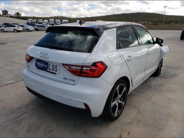 VIN: WAUZZZGB4LR045187 Auction: COPART SPAIN Lot: 50133238 VIN: WAUZZZGB4LR045187 Audi A1 2020 WHITE Photo 4