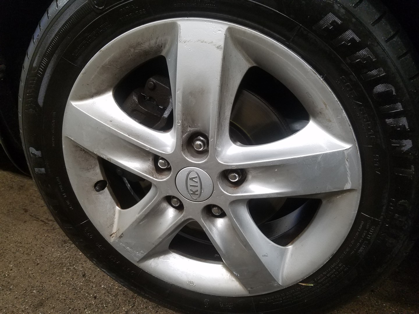 VIN: U5YHC812BBL182967 Auction: COPART FINLAND Lot: 50123947 Location: Tiistain huutokauppa U5YHC812BBL182967 Kia Ceed 2010 SILVER Photo 15