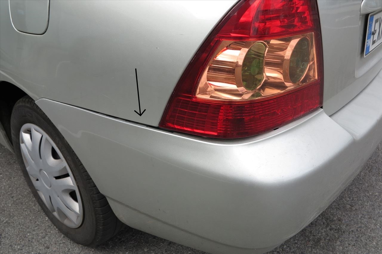 VIN: NMTBZ20EX0R121684 Auction: COPART FINLAND Lot: 50123966 Location: Tiistain huutokauppa NMTBZ20EX0R121684 TOYOTA Corolla 2005 SILVER Photo 15