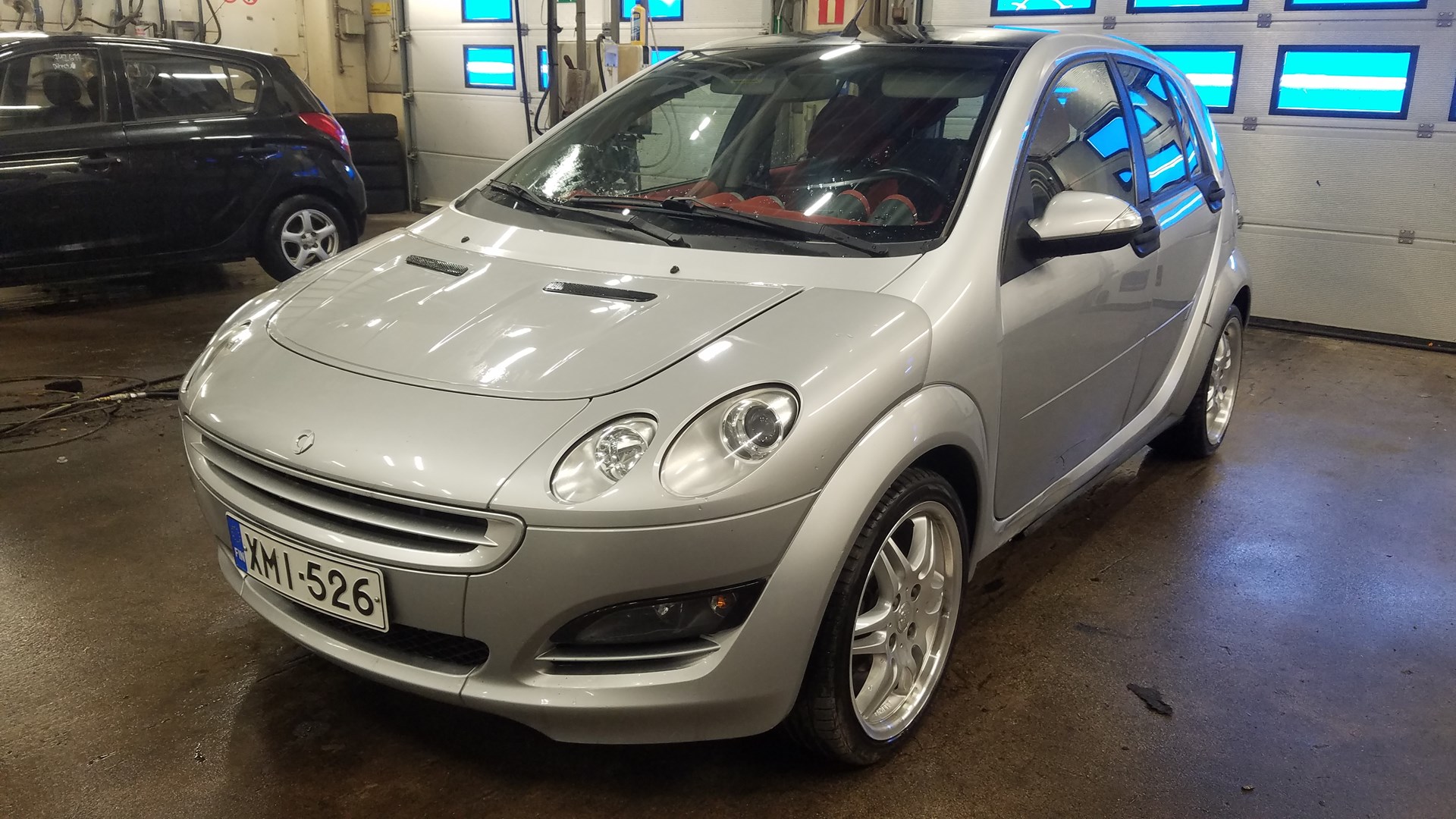 VIN: WME4540321B087451 Auction: COPART FINLAND Lot: 50124451 Location: Keskiviikon huutokauppa WME4540321B087451 Smart Forfour 2006 GRAY Photo 2