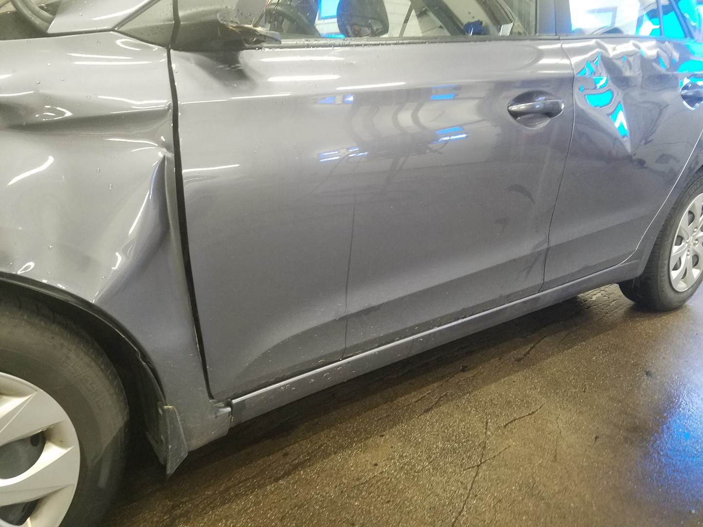 VIN: NLHB251BAGZ138135 Auction: COPART FINLAND Lot: 50123827 Location: Tiistain huutokauppa NLHB251BAGZ138135 HYUNDAI i20 2016 GRAY Photo 18