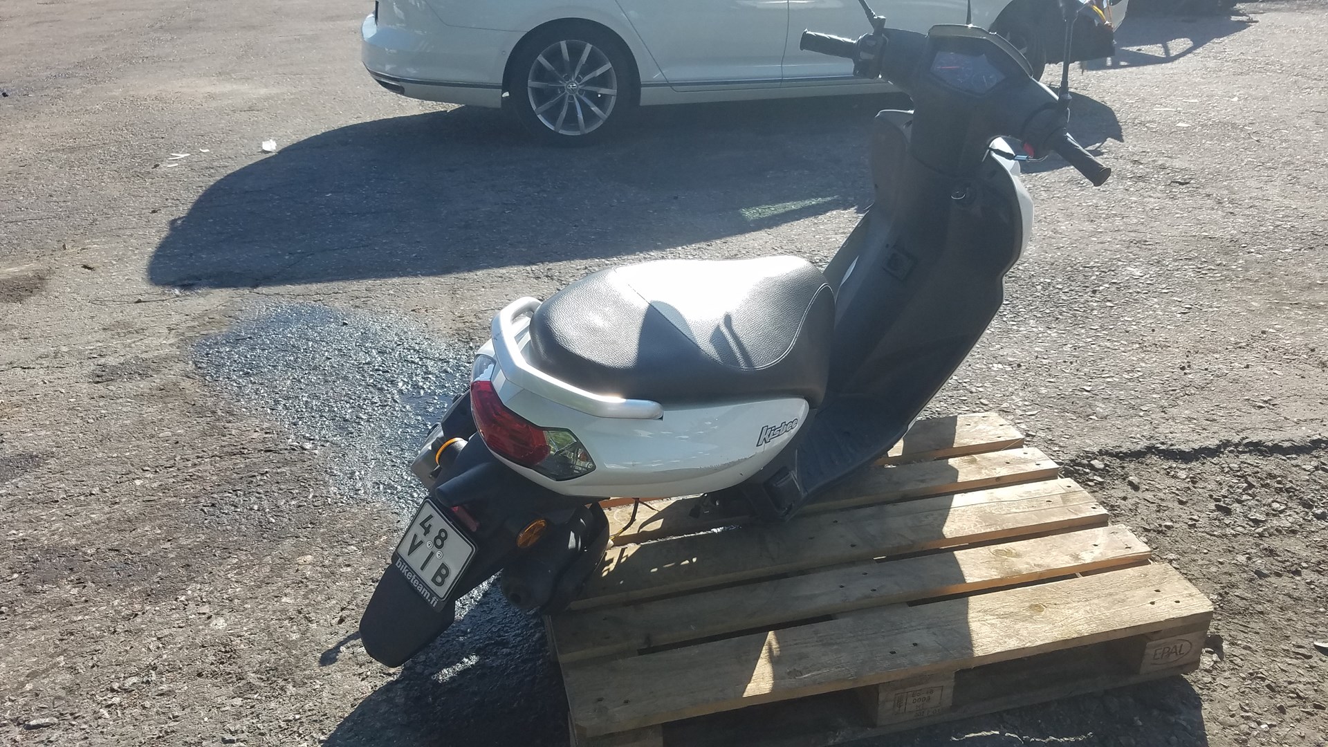 VIN: VGAK1AAJA0J006934 Auction: COPART FINLAND Lot: 50124557 Location: Keskiviikon huutokauppa VGAK1AAJA0J006934 Peugeot kisbee 2018 WHITE Photo 5