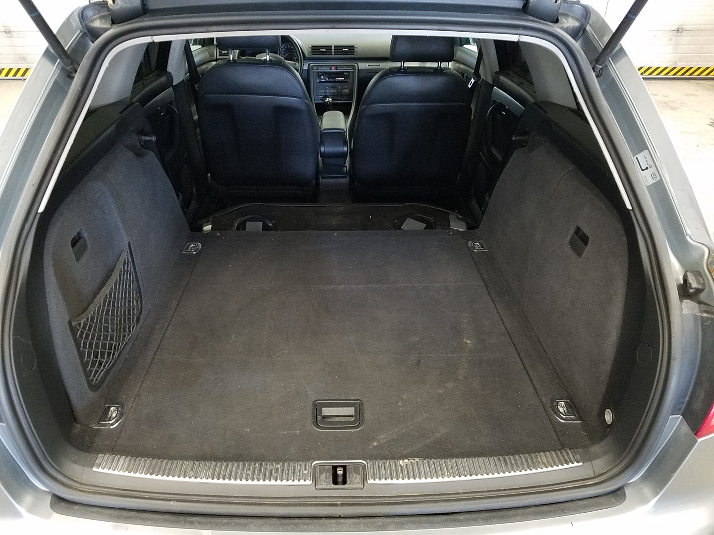 VIN: WAUZZZ8E77A029241 Auction: COPART FINLAND Lot: 50120194 Location: Tiistain huutokauppa WAUZZZ8E77A029241 AUDI A4 2006 GRAY Photo 10