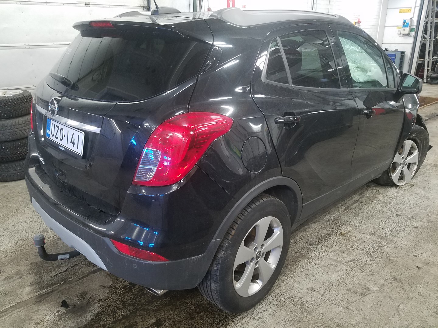 VIN: W0VJC7E87JB520808 Auction: COPART FINLAND Lot: 50124020 Location: Keskiviikon huutokauppa W0VJC7E87JB520808 Opel Mokka 2017 BLACK Photo 4