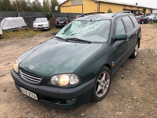 VIN: SB172SBN00E036102 Auction: COPART FINLAND Lot: 50123910 Location: Tiistain huutokauppa SB172SBN00E036102 TOYOTA Avensis 1999 GREEN Photo 2