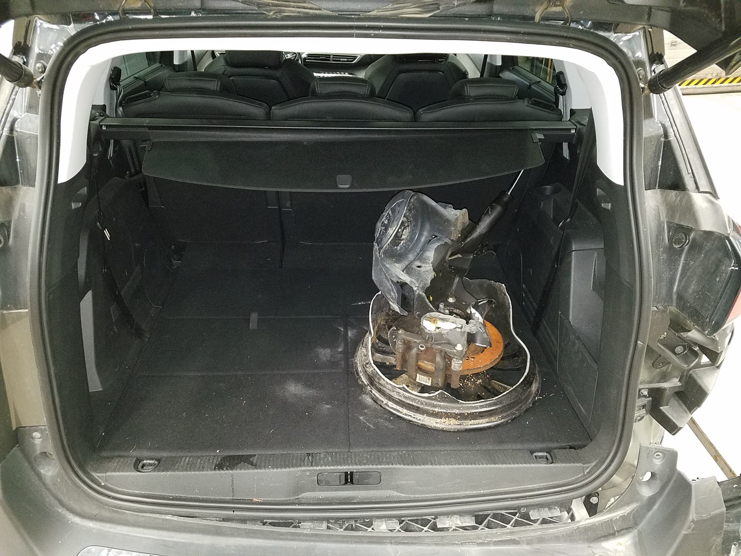VIN: VF3MRHNSRJL076260 Auction: COPART FINLAND Lot: 50124626 Location: Keskiviikon huutokauppa VF3MRHNSRJL076260 Peugeot 5008 2018 GRAY Photo 10