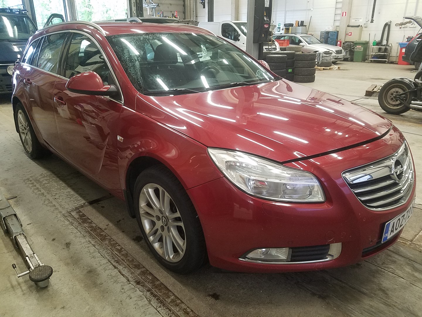 VIN: W0LGM87K491056697 Auction: COPART FINLAND Lot: 50123455 Location: Keskiviikon huutokauppa W0LGM87K491056697 Opel Insignia 2010 RED Photo 1