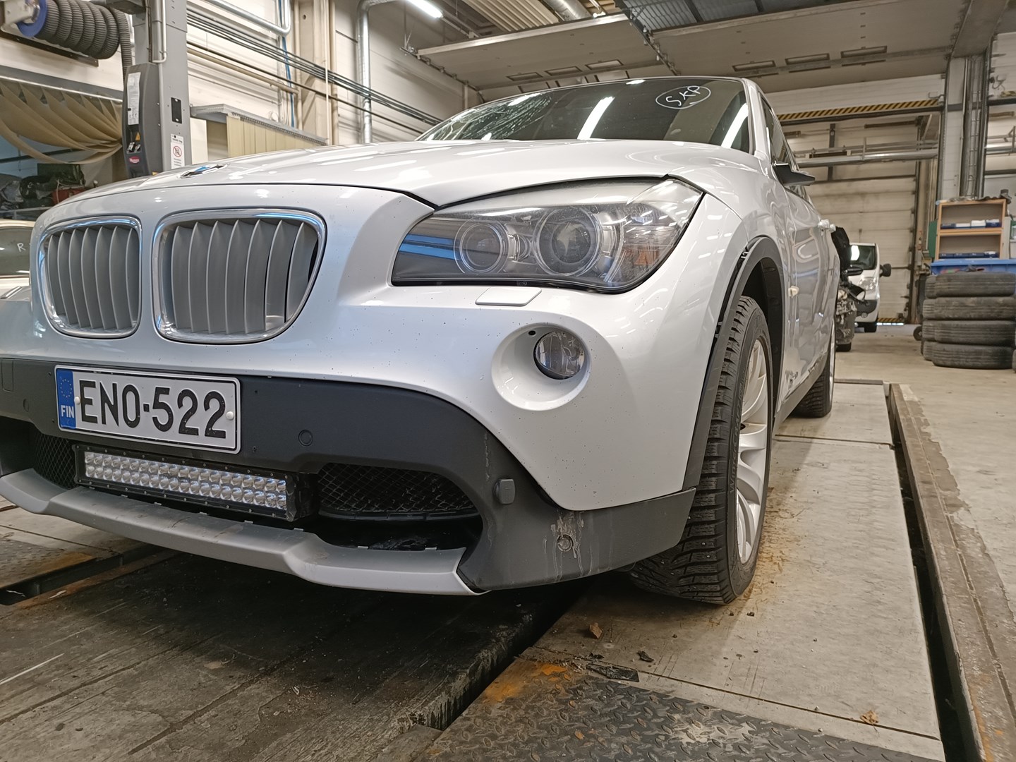 VIN: WBAVP51050VK20165 Auction: COPART FINLAND Lot: 50154821 Location: Tiistain huutokauppa VIN: WBAVP51050VK20165 BMW X1 2009 SILVER Photo 17