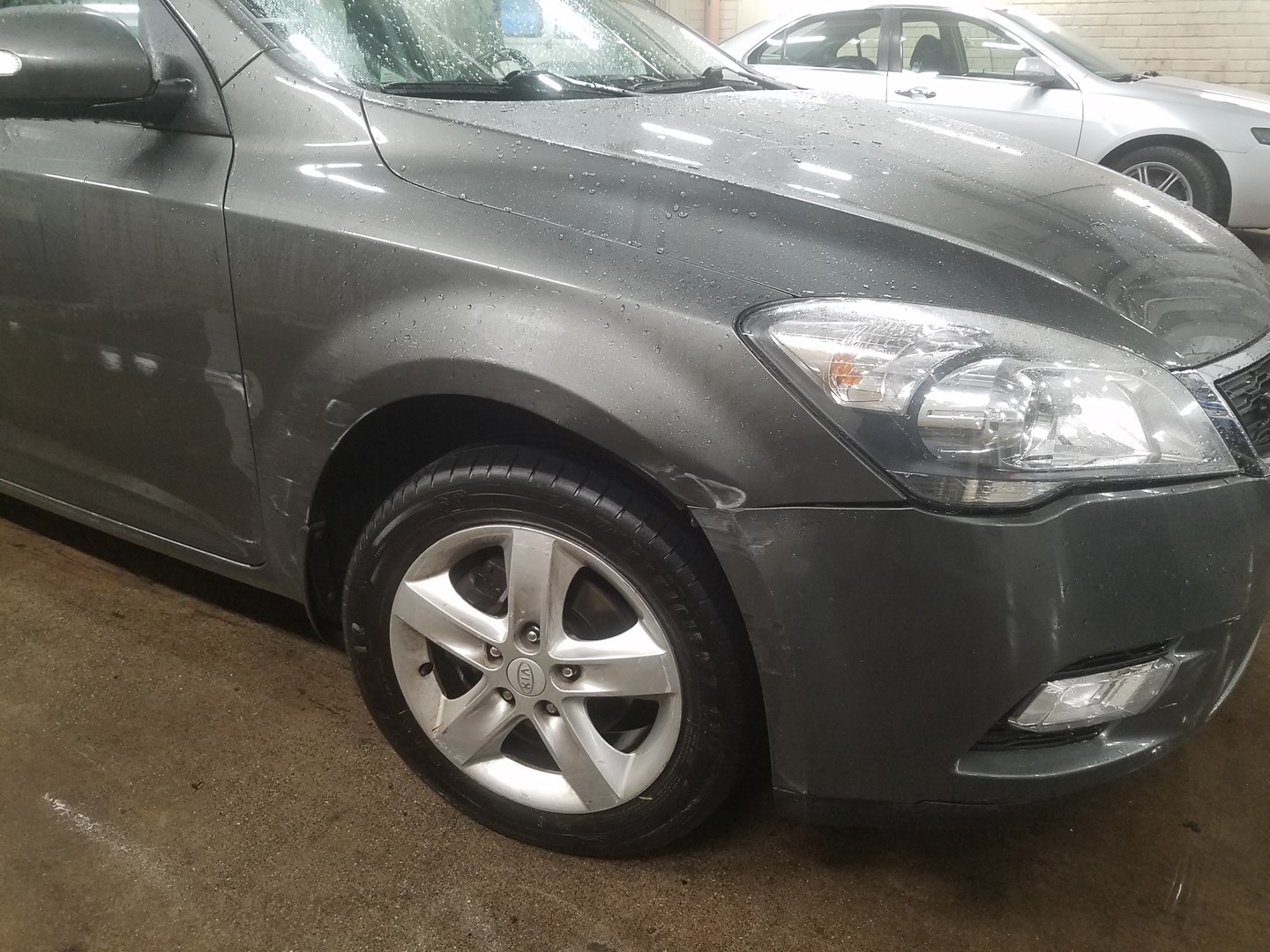 VIN: U5YHC812BBL182967 Auction: COPART FINLAND Lot: 50123947 Location: Tiistain huutokauppa U5YHC812BBL182967 Kia Ceed 2010 SILVER Photo 14