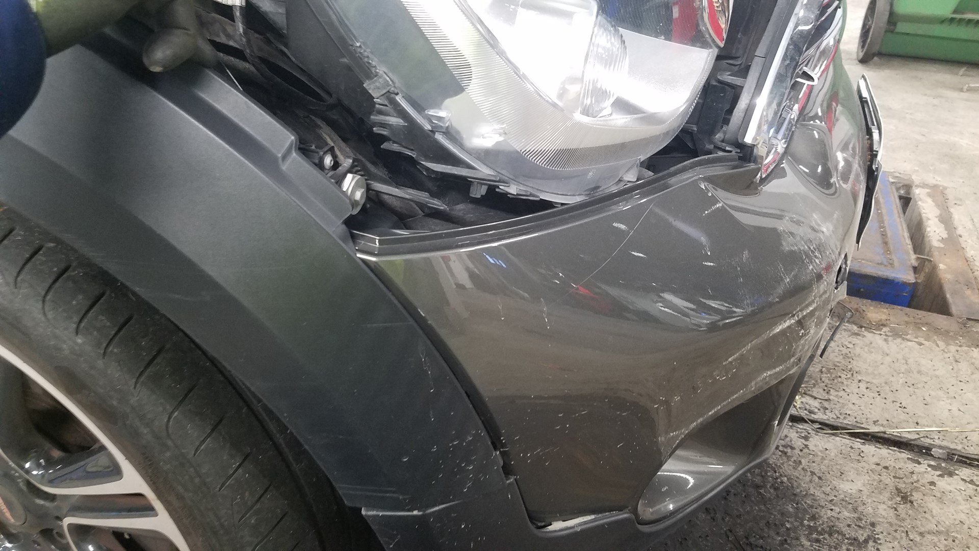 VIN: WMWZD71010WM49393 Auction: COPART FINLAND Lot: 50124323 Location: Tiistain huutokauppa WMWZD71010WM49393 MINI Cooper 2013 GRAY Photo 12
