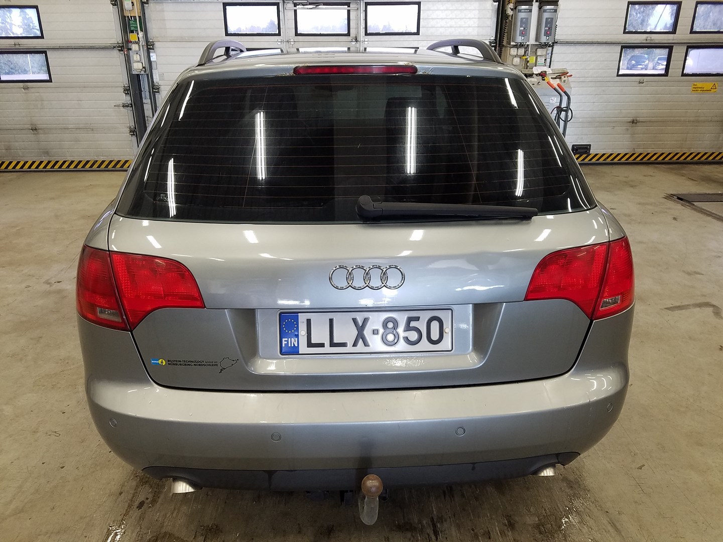 VIN: WAUZZZ8E77A029241 Auction: COPART FINLAND Lot: 50120194 Location: Tiistain huutokauppa WAUZZZ8E77A029241 AUDI A4 2006 GRAY Photo 17