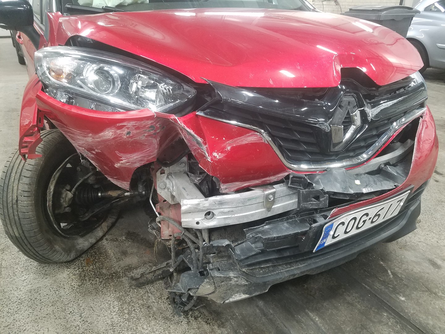 VIN: VF1R8700964017131 Auction: COPART FINLAND Lot: 50124433 Location: Tiistain huutokauppa VF1R8700964017131 RENAULT Captur 2019 RED Photo 17