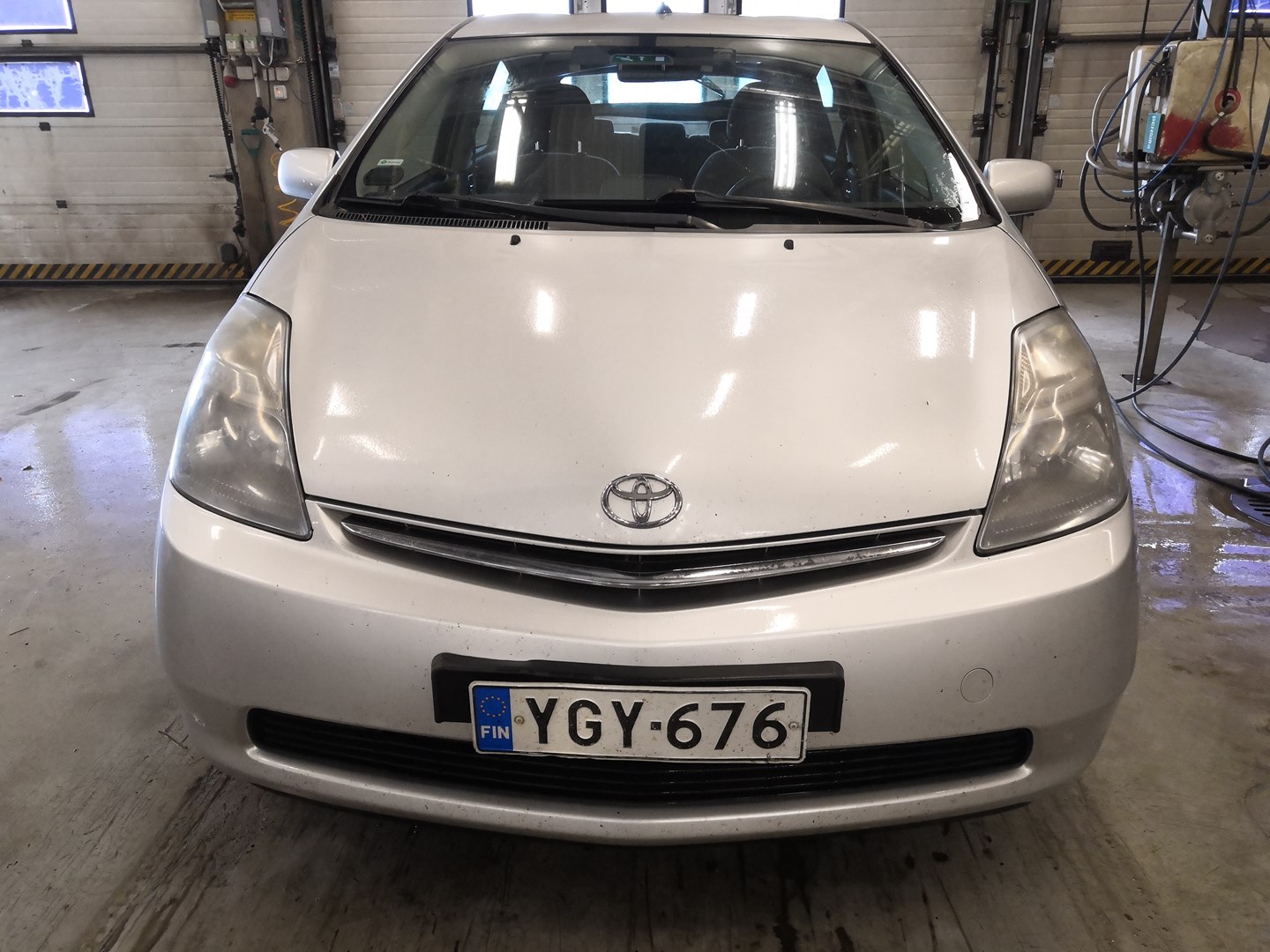 VIN: JTDKB20UX07745640 Auction: COPART FINLAND Lot: 50123543 Location: Keskiviikon huutokauppa JTDKB20UX07745640 TOYOTA Prius 2008 SILVER Photo 12