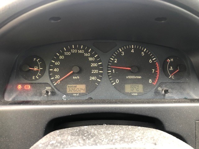VIN: SB172SBN00E036102 Auction: COPART FINLAND Lot: 50123910 Location: Tiistain huutokauppa SB172SBN00E036102 TOYOTA Avensis 1999 GREEN Photo 8