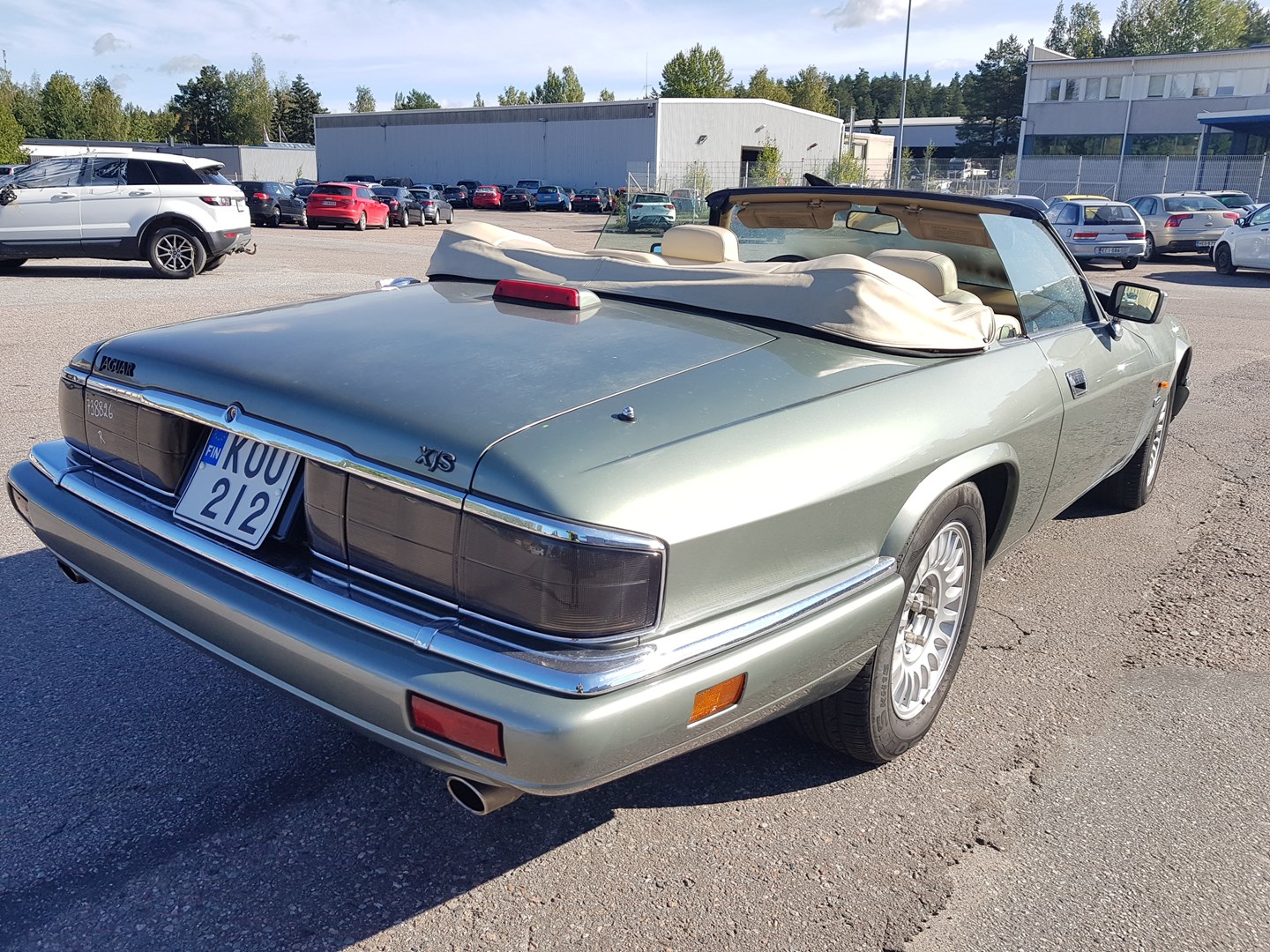 VIN: SAJNX2746TC226179 Auction: COPART FINLAND Lot: 50122778 Location: Harrasteajoneuvojen huutokauppa SAJNX2746TC226179 JAGUAR XJ 1996 GREEN Photo 4