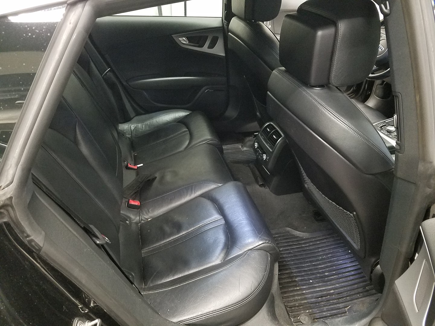 VIN: WAUZZZ4GXBN020560 Auction: COPART FINLAND Lot: 50123001 Location: Tiistain huutokauppa WAUZZZ4GXBN020560 AUDI A7 2011 BLACK Photo 6