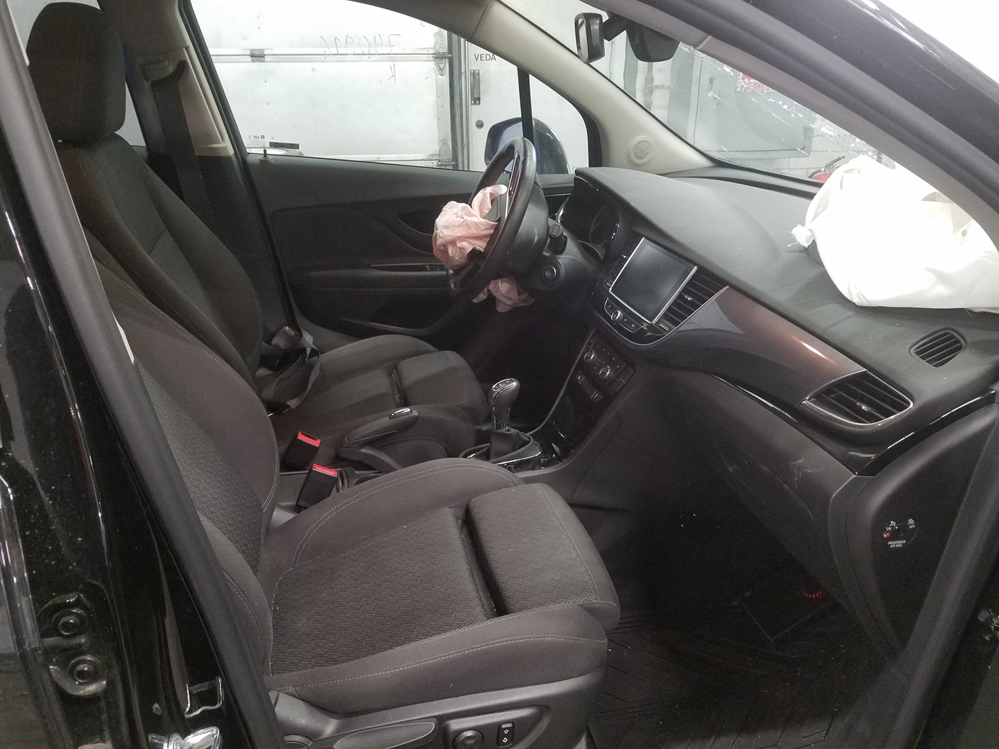 VIN: W0VJC7E87JB520808 Auction: COPART FINLAND Lot: 50124020 Location: Keskiviikon huutokauppa W0VJC7E87JB520808 Opel Mokka 2017 BLACK Photo 5