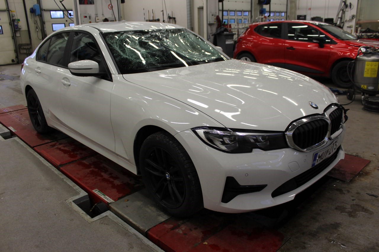 app.lotImage.altText