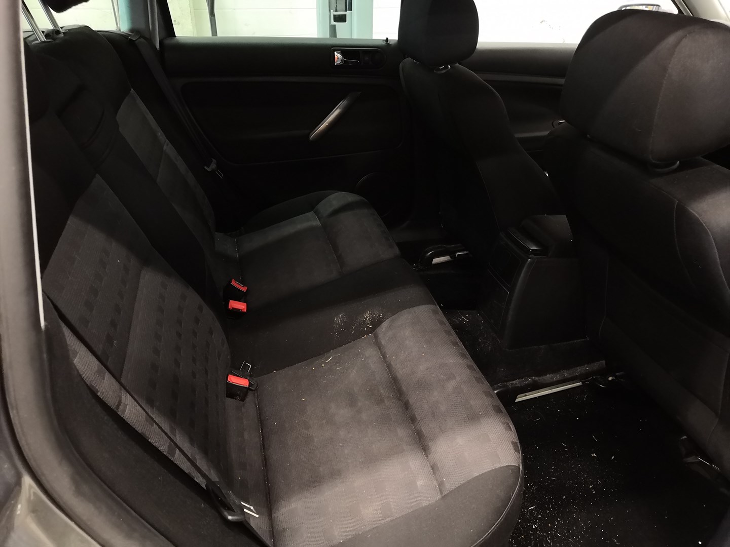 VIN: WVWZZZ3BZ2E337550 Auction: COPART FINLAND Lot: 50123530 Location: Tiistain huutokauppa WVWZZZ3BZ2E337550 VOLKSWAGEN Passat 2002 GRAY Photo 6