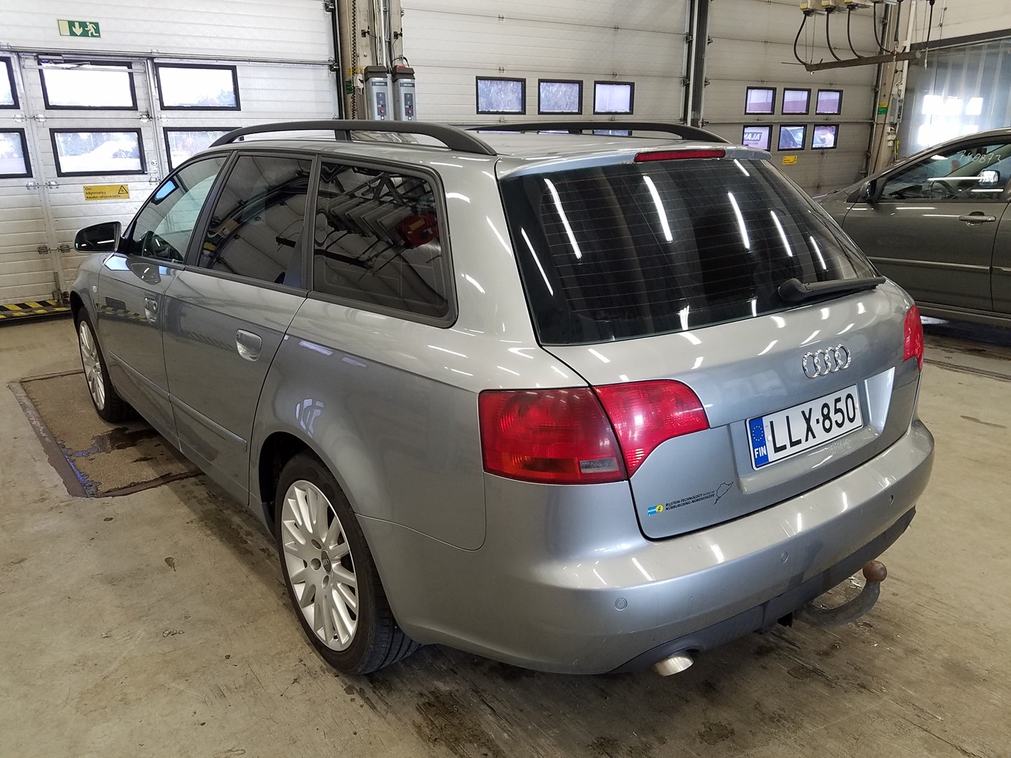 VIN: WAUZZZ8E77A029241 Auction: COPART FINLAND Lot: 50120194 Location: Tiistain huutokauppa WAUZZZ8E77A029241 AUDI A4 2006 GRAY Photo 3