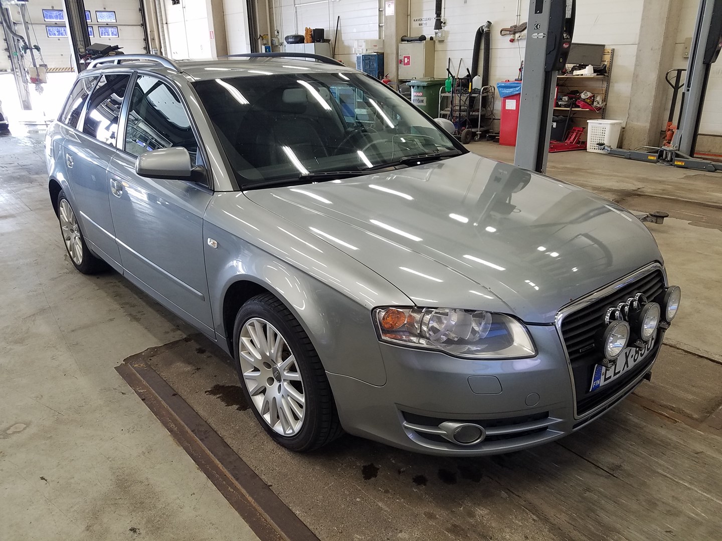 VIN: WAUZZZ8E77A029241 Auction: COPART FINLAND Lot: 50120194 Location: Tiistain huutokauppa WAUZZZ8E77A029241 AUDI A4 2006 GRAY Photo 1