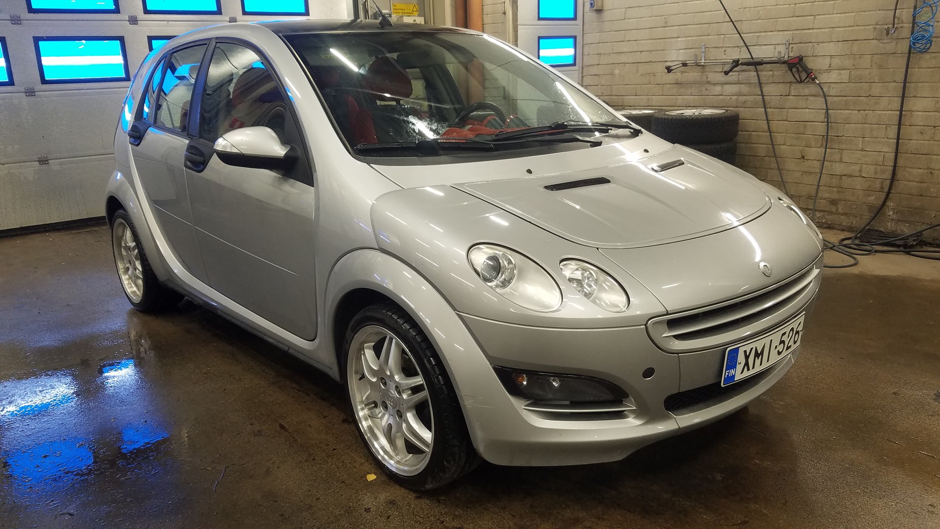 VIN: WME4540321B087451 Auction: COPART FINLAND Lot: 50124451 Location: Keskiviikon huutokauppa WME4540321B087451 Smart Forfour 2006 GRAY Photo 1