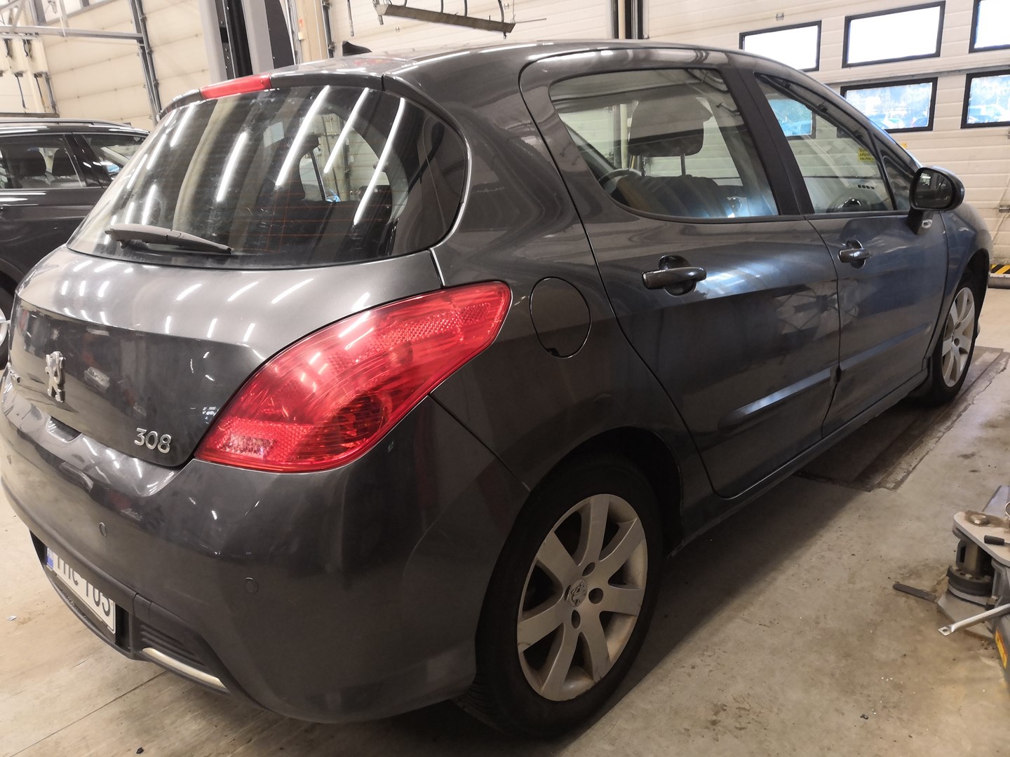 VIN: VF34C5FWC55126334 Auction: COPART FINLAND Lot: 50124112 Location: Keskiviikon huutokauppa VF34C5FWC55126334 Peugeot 308 2008 GRAY Photo 4