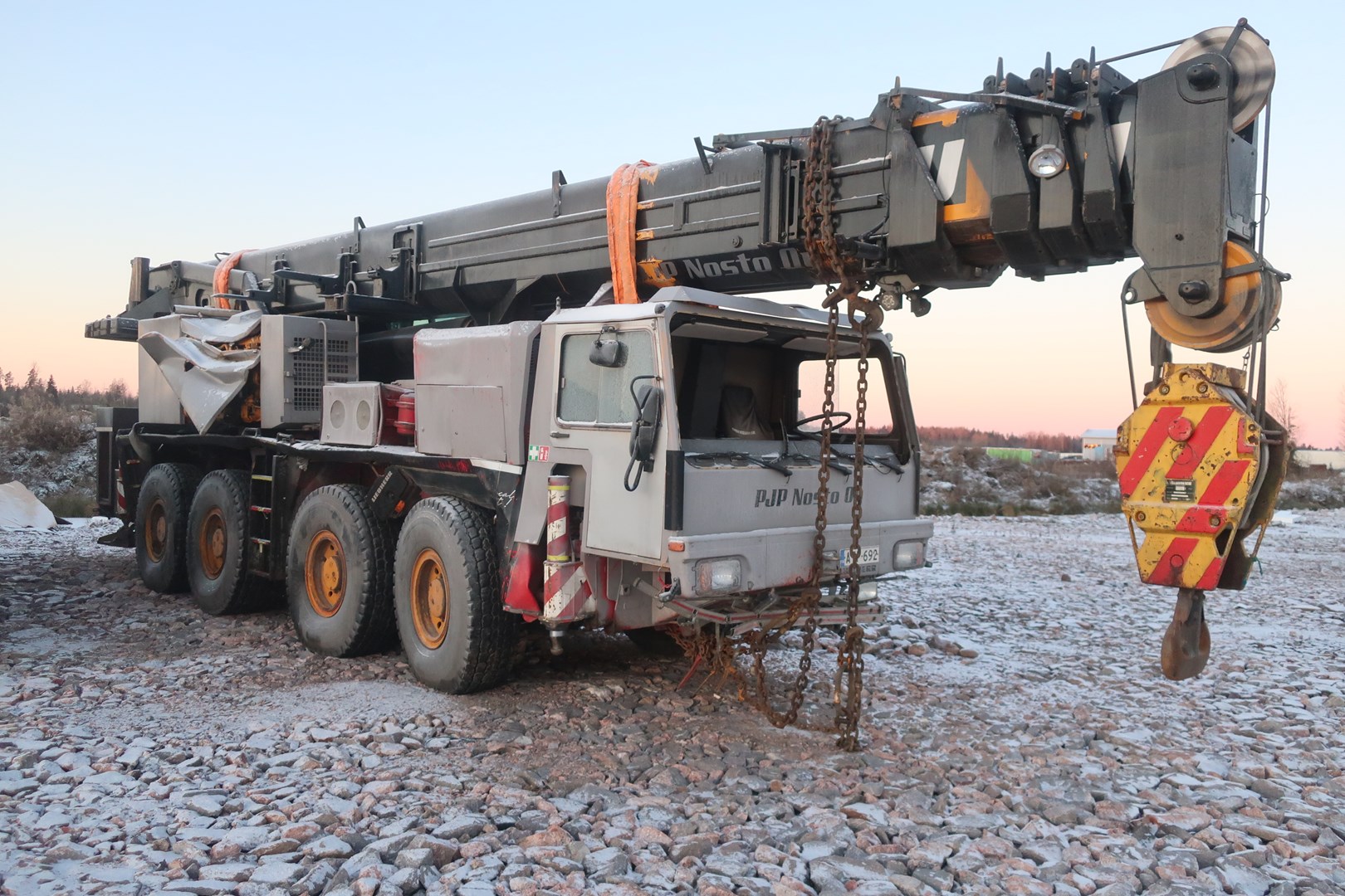 app.lotImage.altText