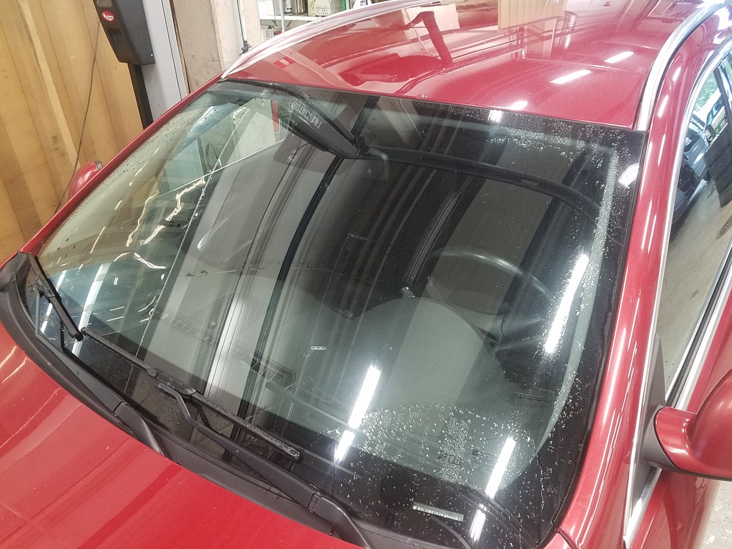 VIN: W0LGM87K491056697 Auction: COPART FINLAND Lot: 50123455 Location: Keskiviikon huutokauppa W0LGM87K491056697 Opel Insignia 2010 RED Photo 15