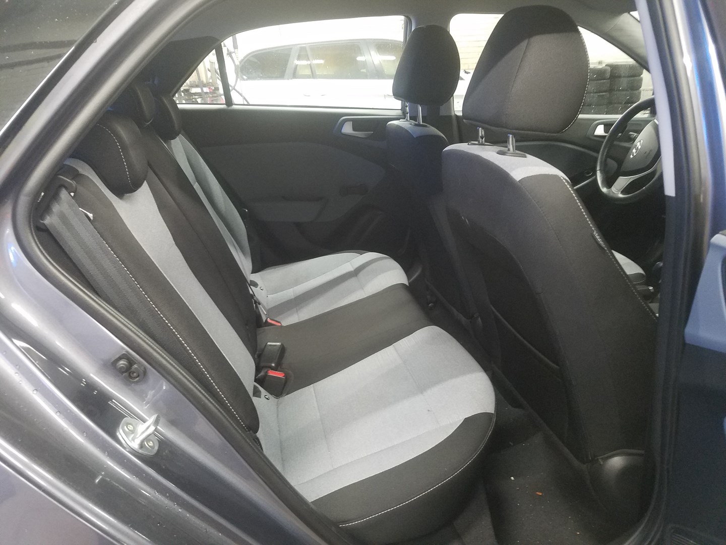 VIN: NLHB251BAGZ138135 Auction: COPART FINLAND Lot: 50123827 Location: Tiistain huutokauppa NLHB251BAGZ138135 HYUNDAI i20 2016 GRAY Photo 6