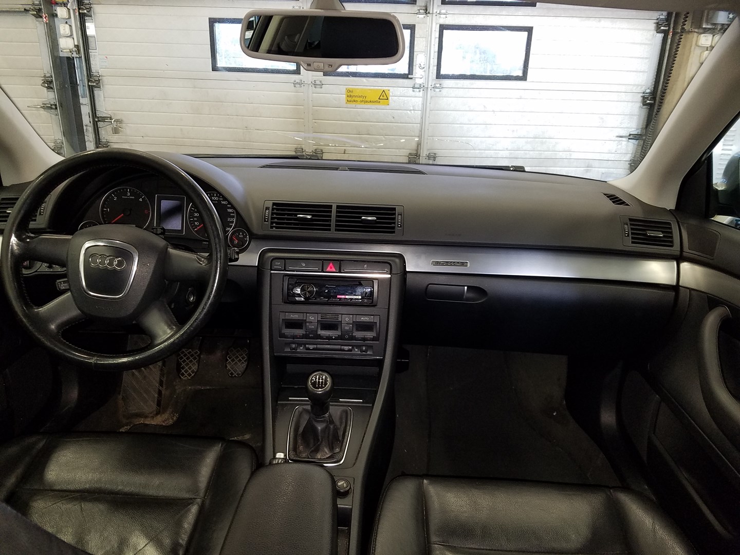 VIN: WAUZZZ8E77A029241 Auction: COPART FINLAND Lot: 50120194 Location: Tiistain huutokauppa WAUZZZ8E77A029241 AUDI A4 2006 GRAY Photo 9