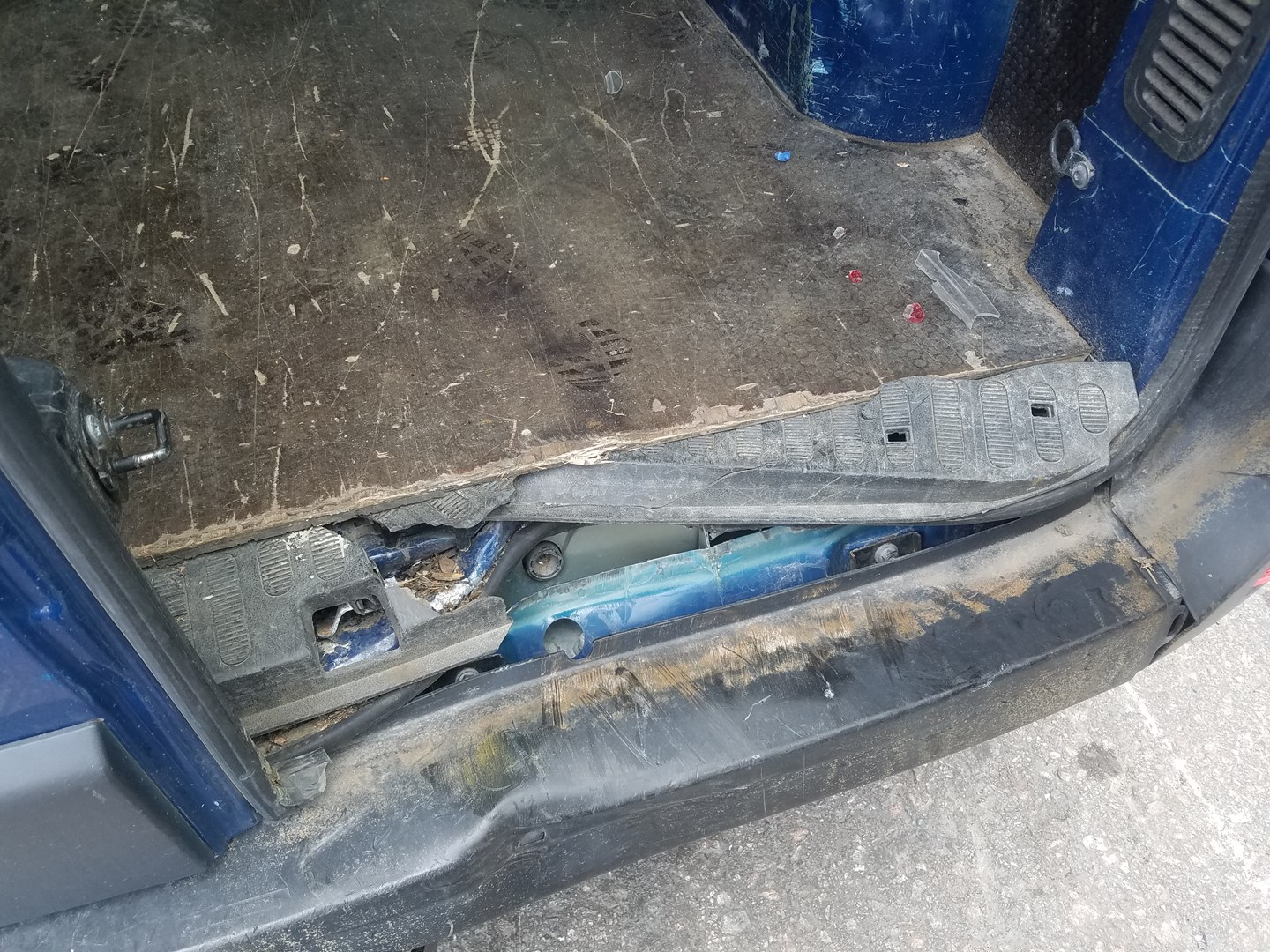 VIN: W0LMRFECCAB015441 Auction: COPART FINLAND Lot: 50123086 Location: Tiistain huutokauppa W0LMRFECCAB015441 Opel MOVANO 2012 BLUE Photo 16