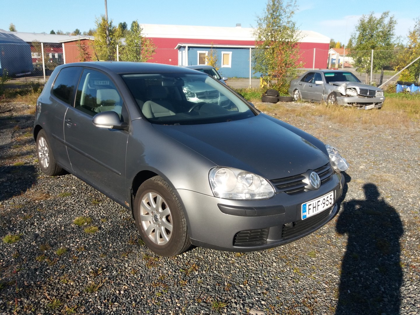 VIN: WVWZZZ1KZ6W042544 Auction: COPART FINLAND Lot: 50123812 Location: Tiistain huutokauppa WVWZZZ1KZ6W042544 VOLKSWAGEN Golf 2005 GRAY Photo 1
