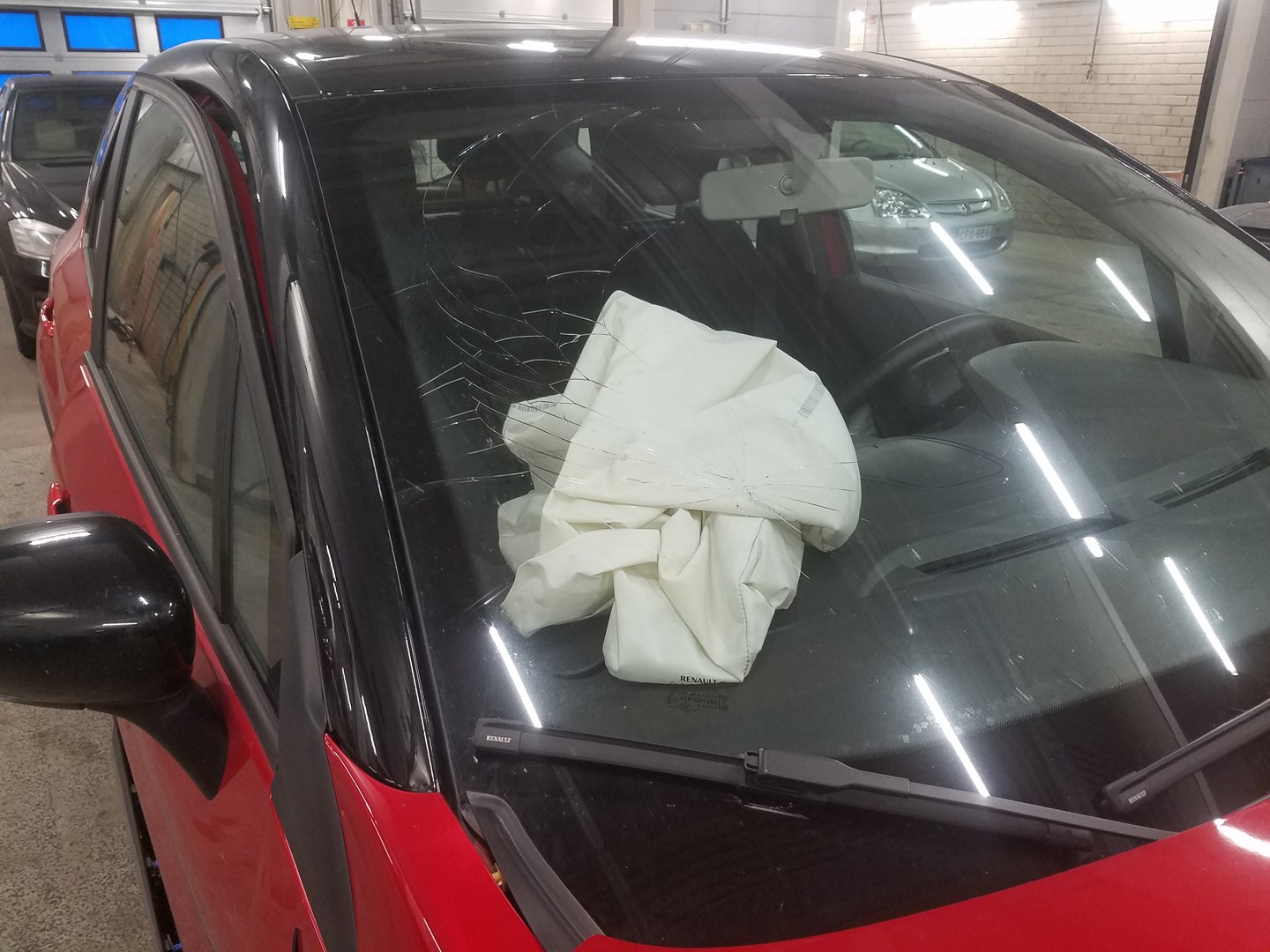 VIN: VF1R8700964017131 Auction: COPART FINLAND Lot: 50124433 Location: Tiistain huutokauppa VF1R8700964017131 RENAULT Captur 2019 RED Photo 19