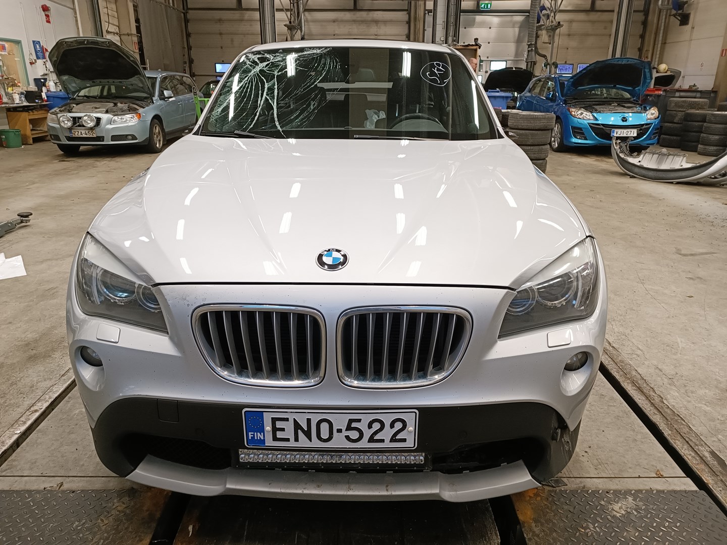VIN: WBAVP51050VK20165 Auction: COPART FINLAND Lot: 50154821 Location: Tiistain huutokauppa VIN: WBAVP51050VK20165 BMW X1 2009 SILVER Photo 16