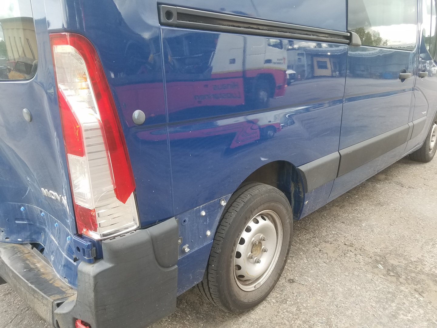 VIN: W0LMRFECCAB015441 Auction: COPART FINLAND Lot: 50123086 Location: Tiistain huutokauppa W0LMRFECCAB015441 Opel MOVANO 2012 BLUE Photo 13