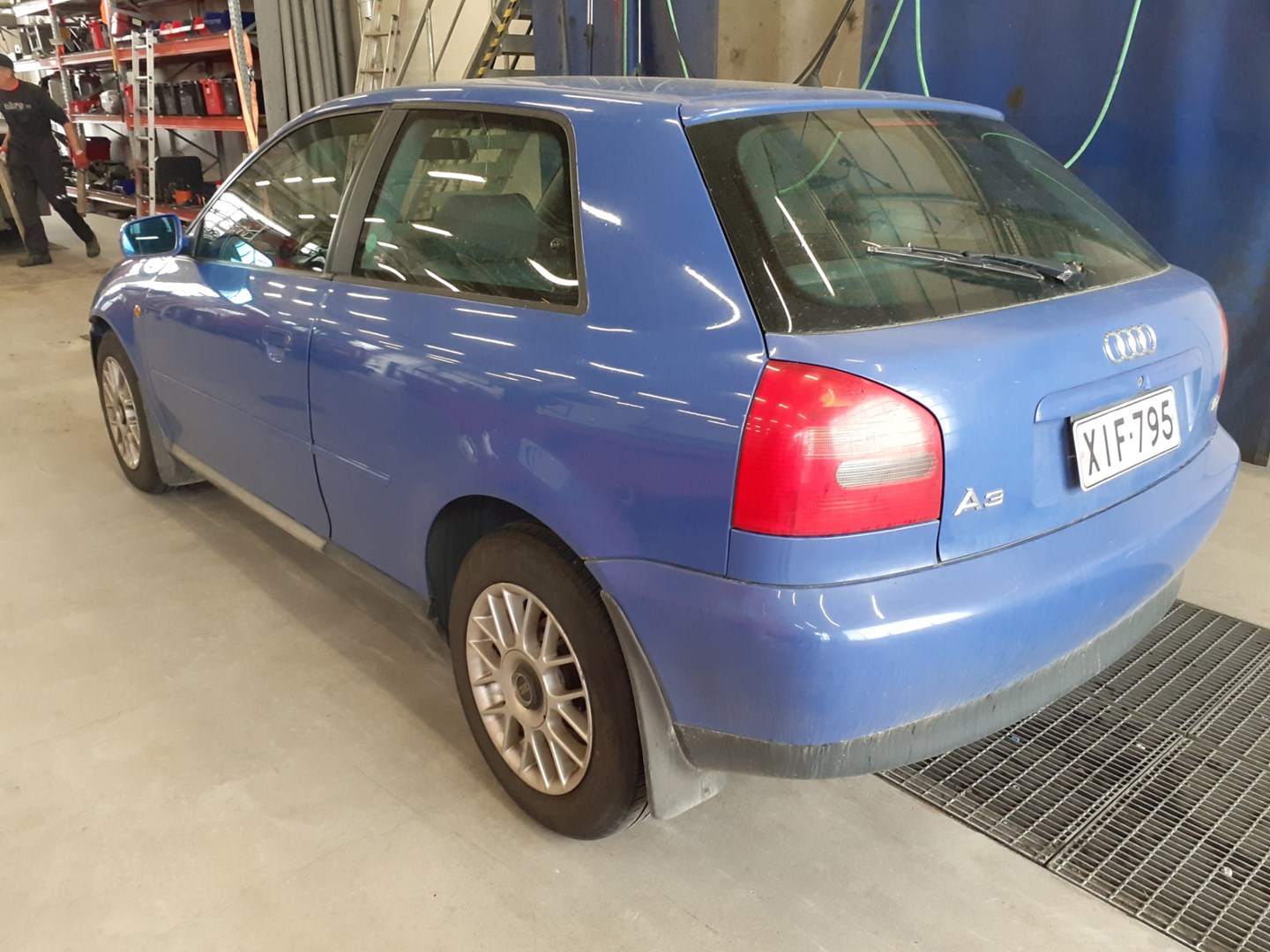 VIN: WAUZZZ8LZWA125594 Auction: COPART FINLAND Lot: 50141661 Location: Torstain huutokauppa WAUZZZ8LZWA125594 AUDI A3 1998 BLUE Photo 3