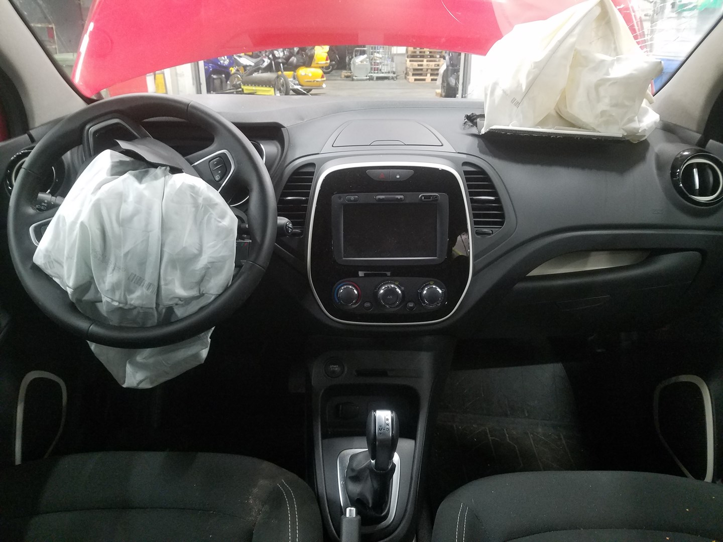 VIN: VF1R8700964017131 Auction: COPART FINLAND Lot: 50124433 Location: Tiistain huutokauppa VF1R8700964017131 RENAULT Captur 2019 RED Photo 9