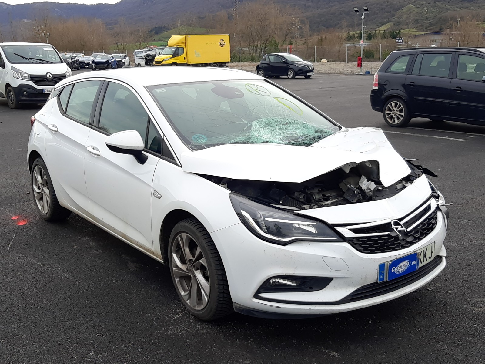 2018 Opel Astra White VIN: W0VBF6EB0JG052473