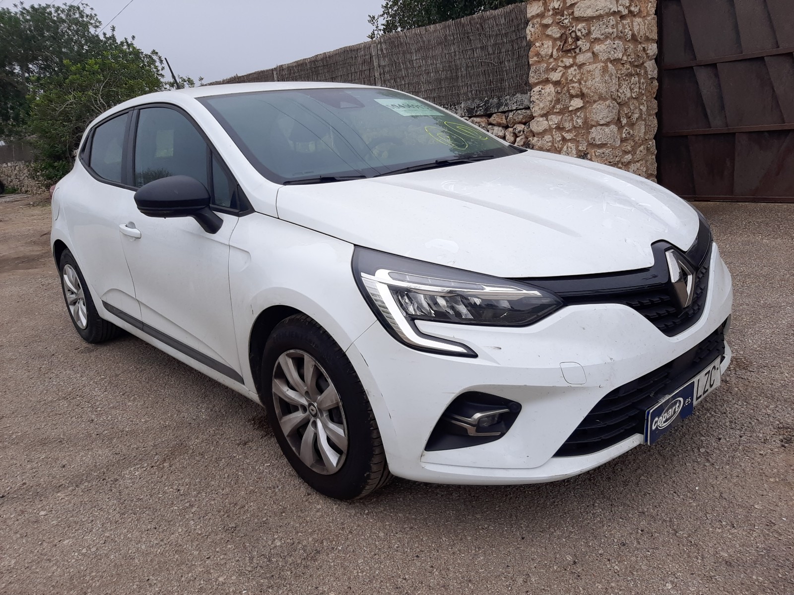 vehicle photo